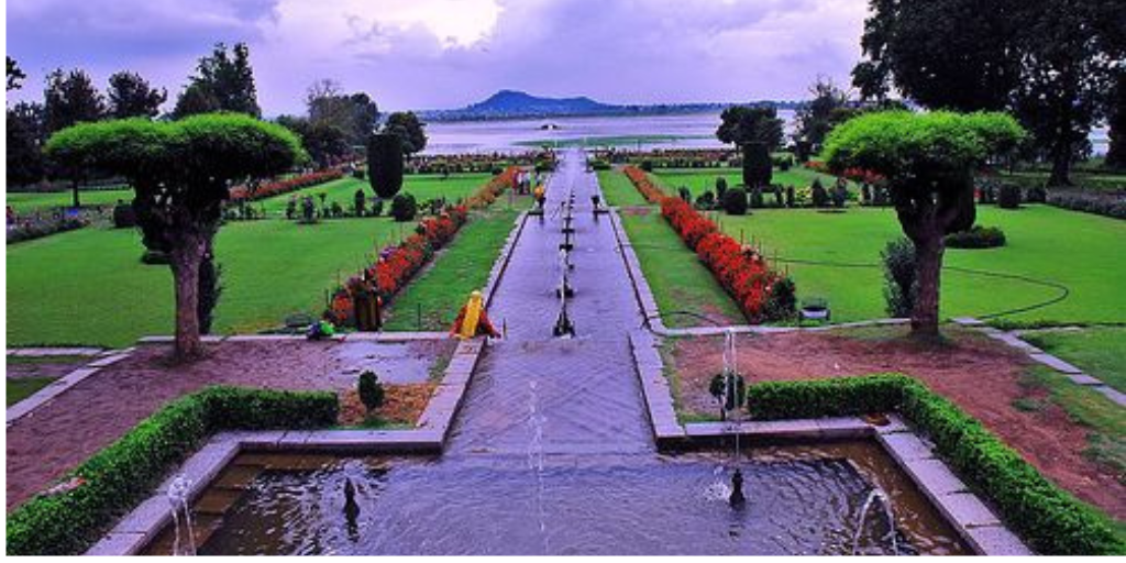 namaste-yatra-travels-mughal-gardens